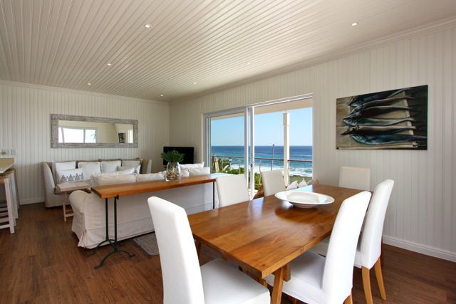 Dining Lounge